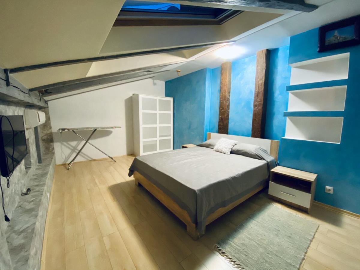 리비프 Apt In The Center Of The Town Near The Opera House 아파트 외부 사진
